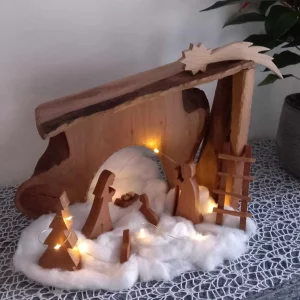 Unikatne lesene božične jaslice